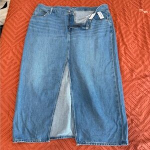 Old Navy Classic Blue Denim Skirt